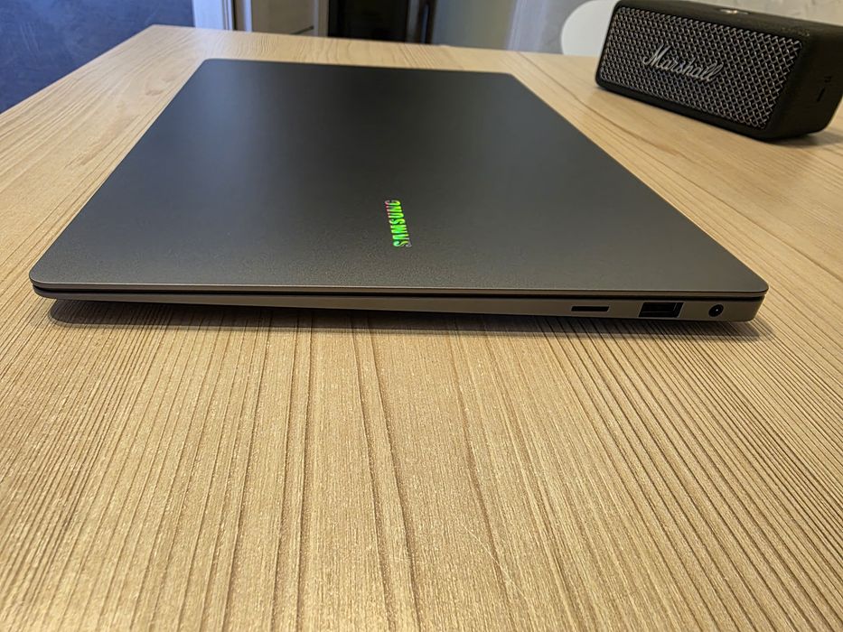 Samsung Galaxy Book4 Pro 14" (2024) | 7 циклів | 16/512 GB | Dynamic AMOLED 2X 120Hz