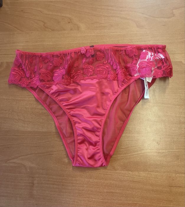 Różowe figi róże koronka siateczka M/L Tezenis