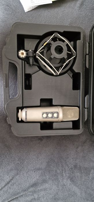 Mikrofon rode nt 2000 + focusrite