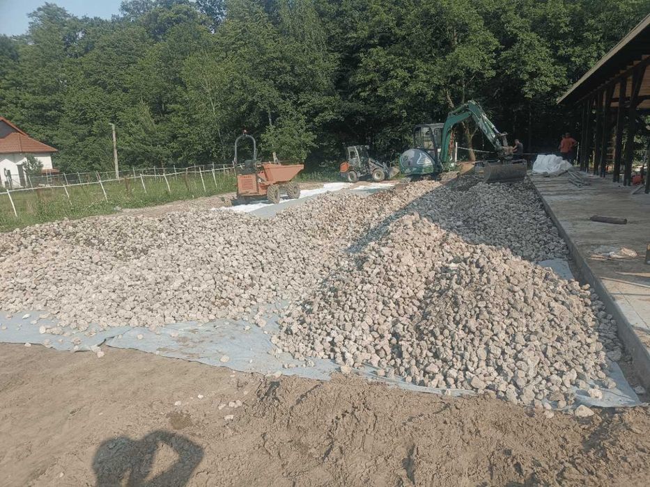 glebogryzarka separacyjna, niwelacja terenu, zakładanie trawników,