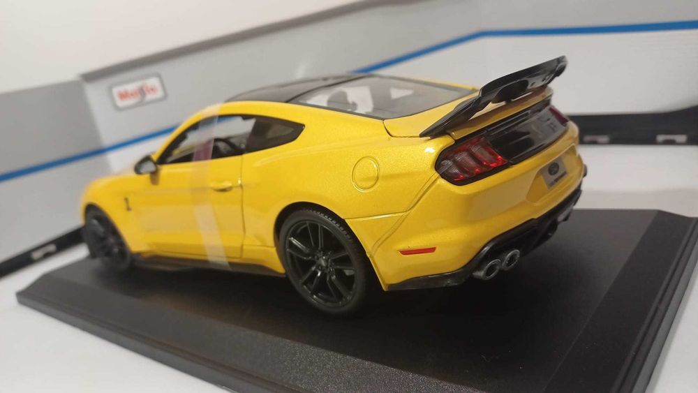 1/18 Ford Mustang Gt500 am - Maisto