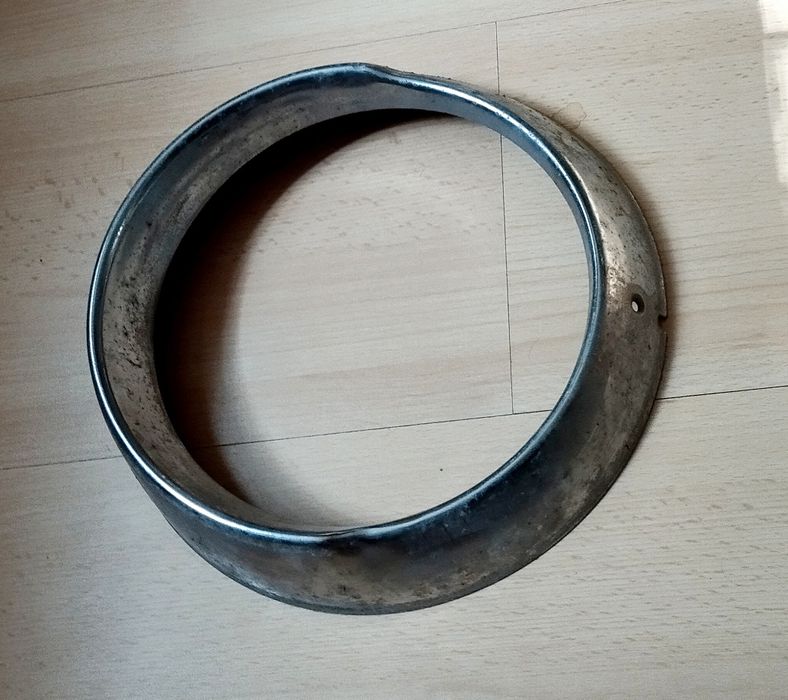 Ободок для фары ГАЗ-21