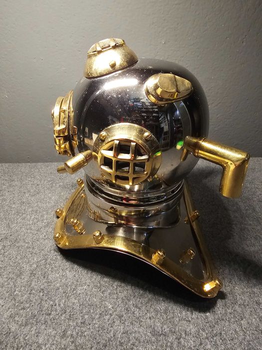 Hełm nurka dekoracja