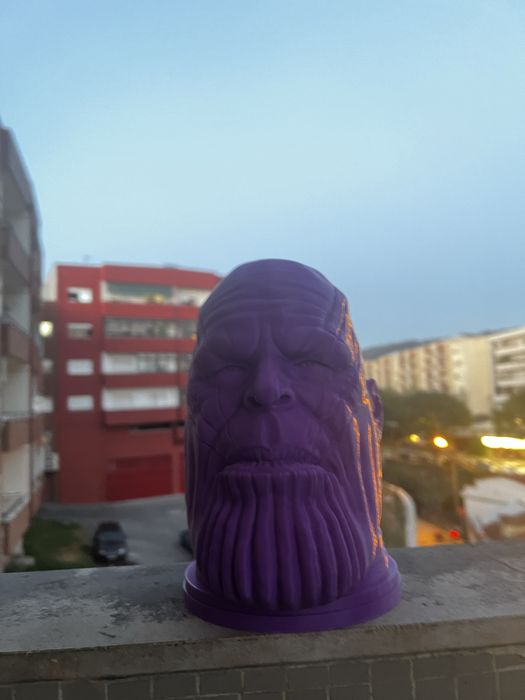 Suporte para fones (Thanos)