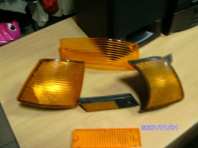 Продам поворотник на БМВ: 350 грн. - Повторювачі поворотів Київ на Olx