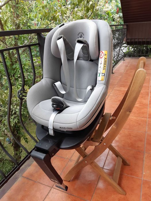 Fotelik Maxi Cosi Pearl Pro 2 i-Size z bazą Maxi Cosi FamilyFix 2
