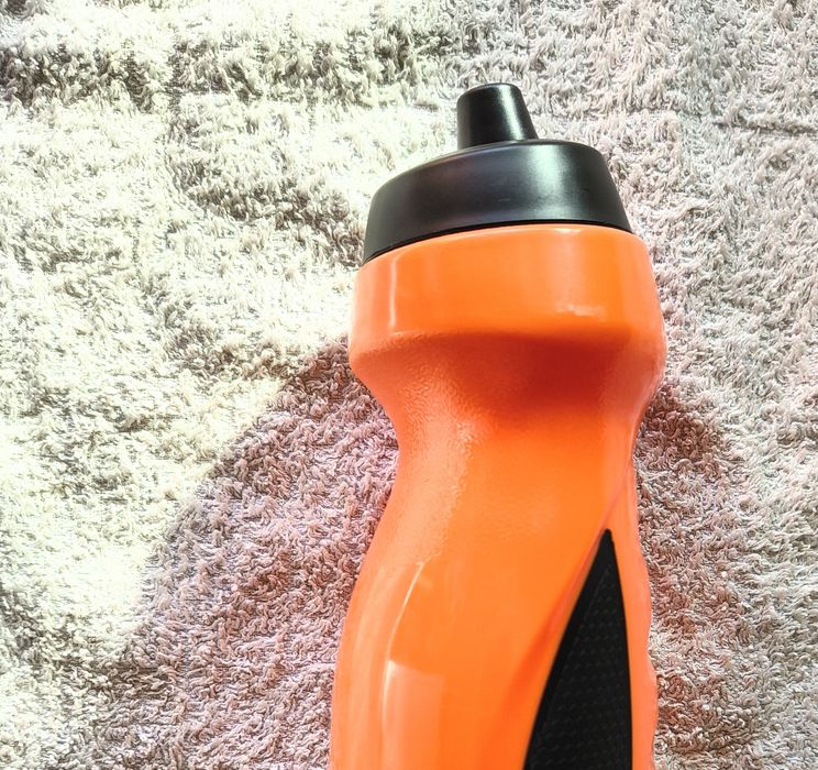 Garrafa de água reutilizável