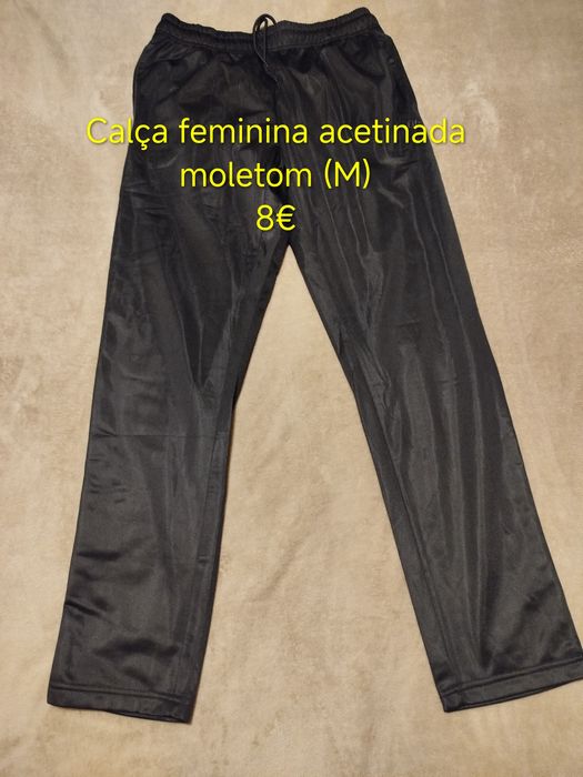 Roupas femininas em bom estado