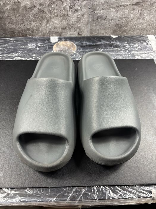 Sprzedam yezzy slide grey