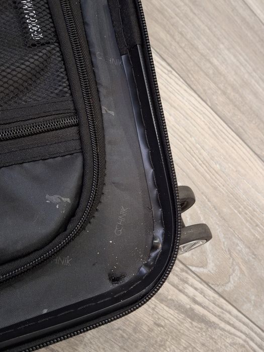 Walizka kabinowa Ochnik czarna obrotowa super stan