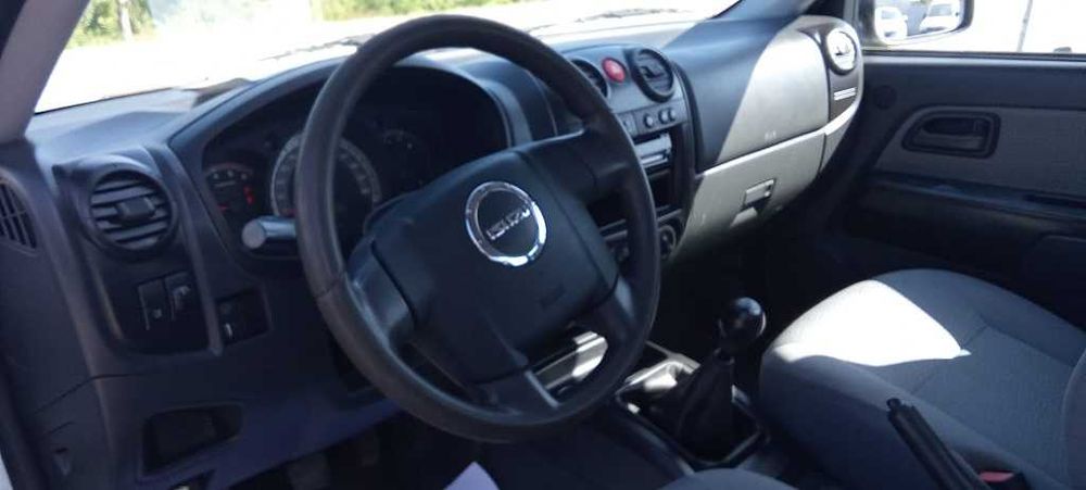 Isuzu D-Max 2.5 4WD