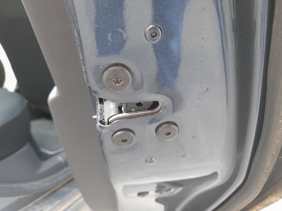 Fechadura / fecho porta trás direito RENAULT Zoe (BFM_)