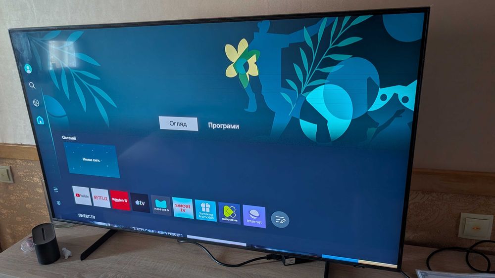 Телевізор SAMSUNG Q60B 50'