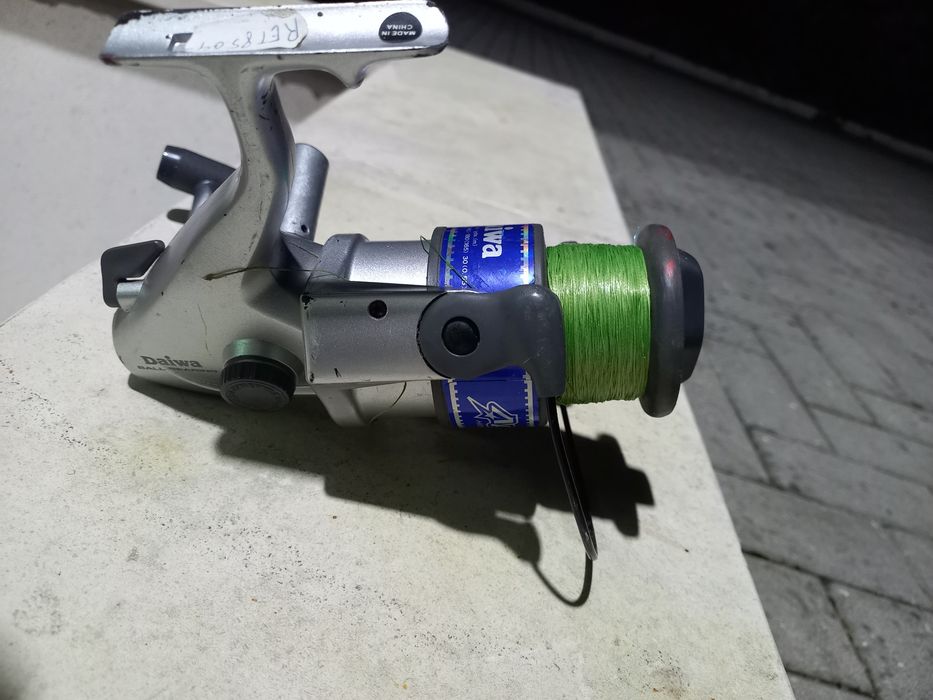Carreto usado mas um bom estado daiwa pollo 5000