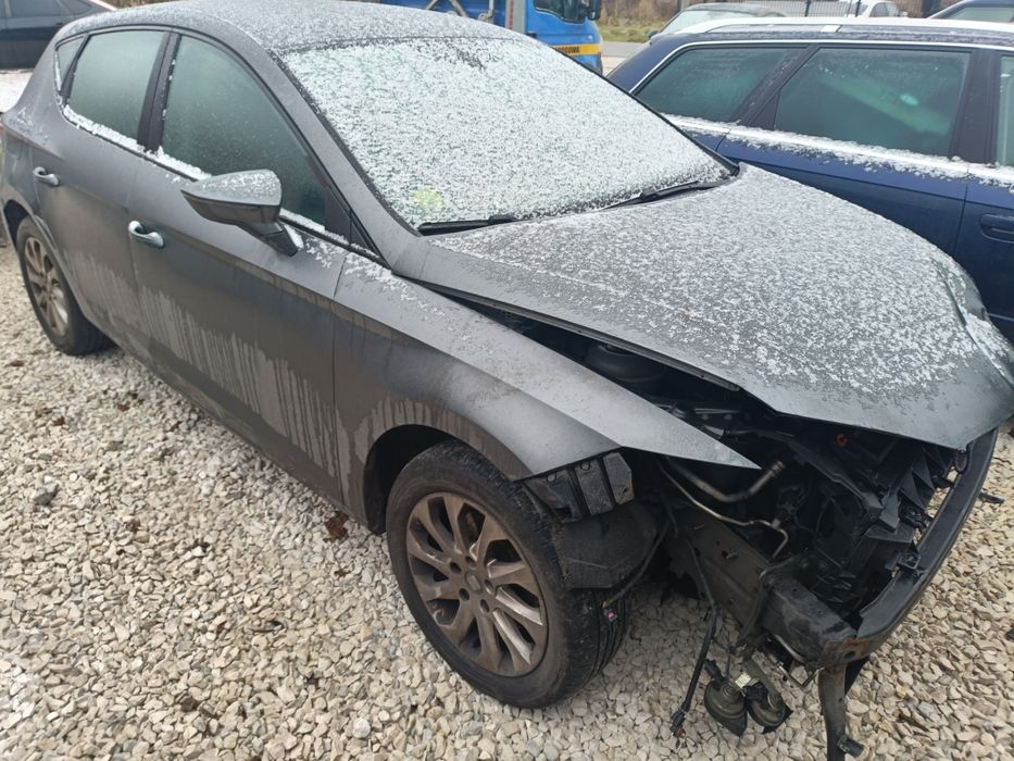 Części Seat Leon 1.4 TSI 1.6 TDI LW5P LS3H LY9T LS9R LX7R maska lampy
