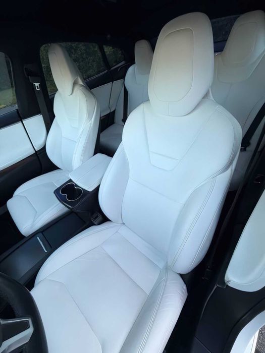 Tesla Model S 100D      2017