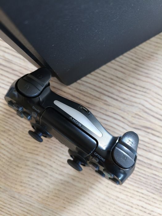 Ps4 slim impecável.