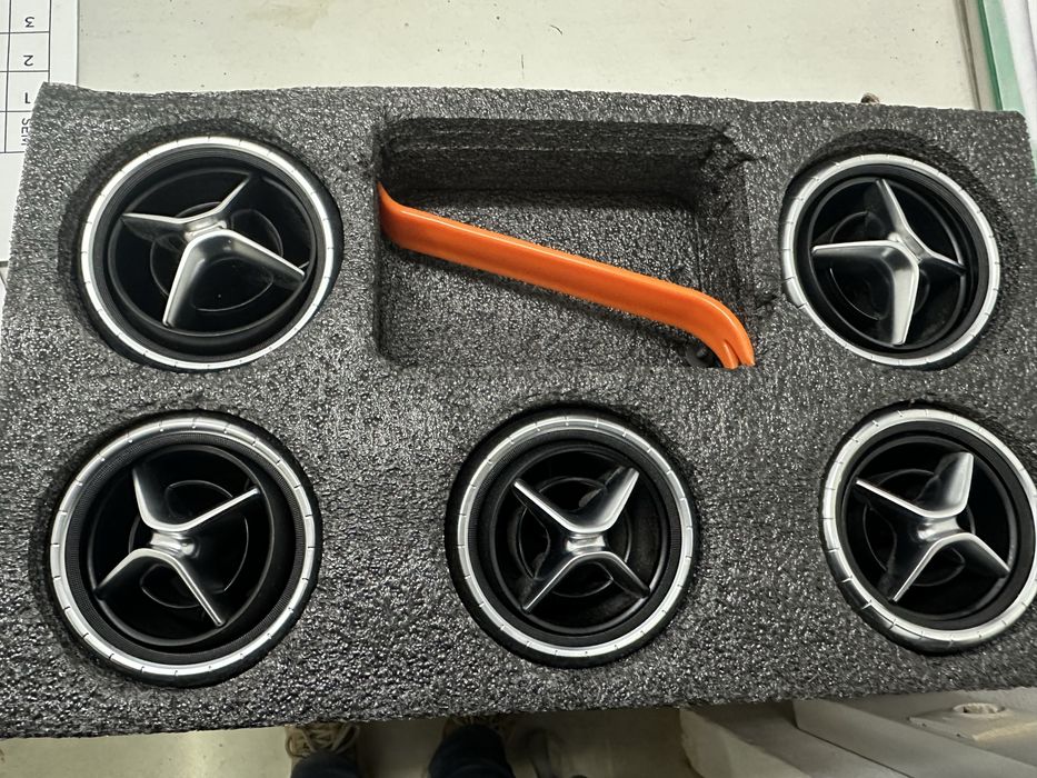 Saidas de ar mercedes cla