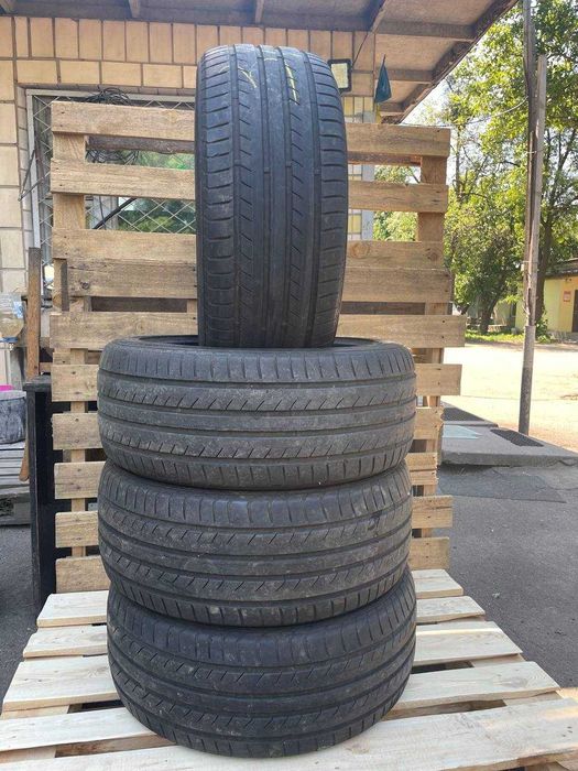 Літні шини Dunlop 245/45 19 2017 рік виробник Німеччина