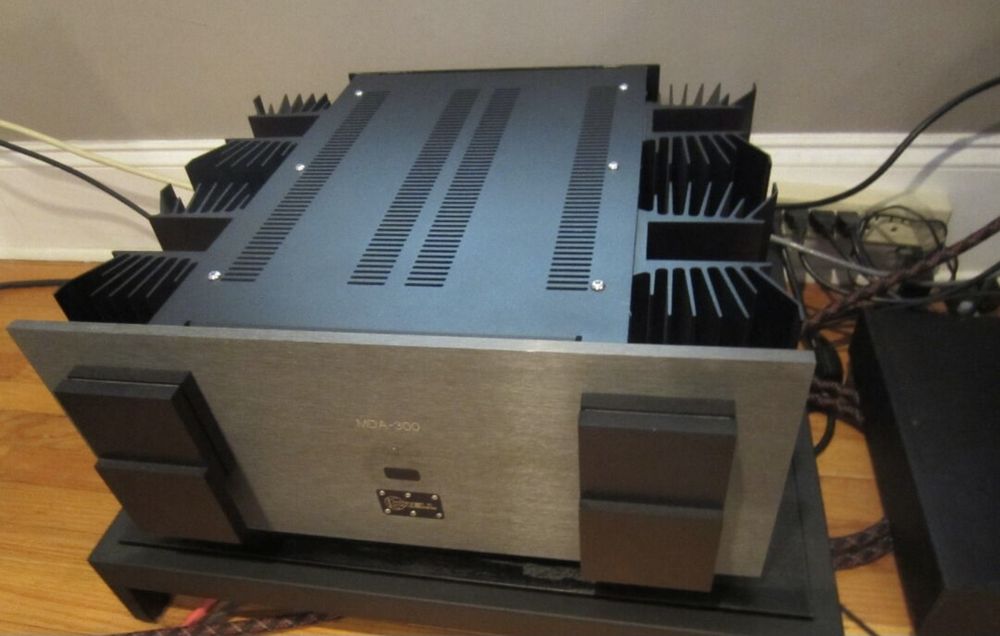 Krell MDA 300 моноблоки