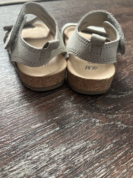Босоніжки для дівчинки h&m