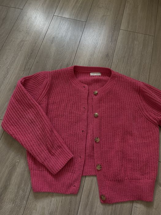 Różowy kardigan