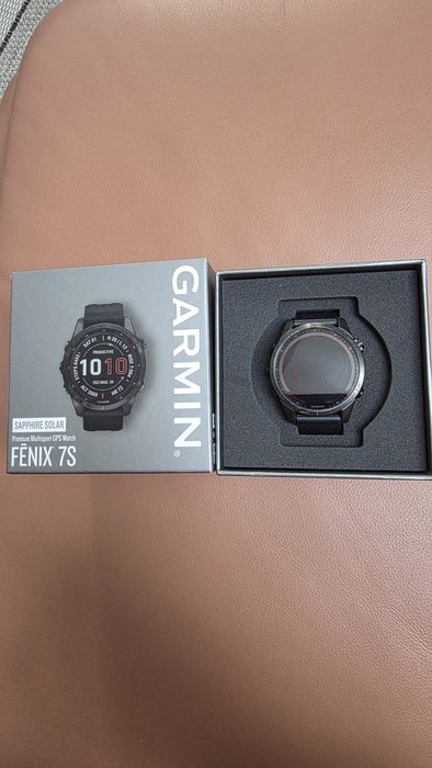 Garmin fenix 7s sapphire solar