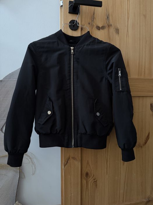 kurtka hm bomberka 146