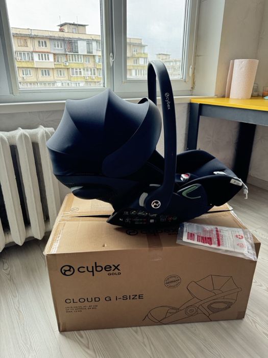 Детское  авто кресло новое Cybex , черное