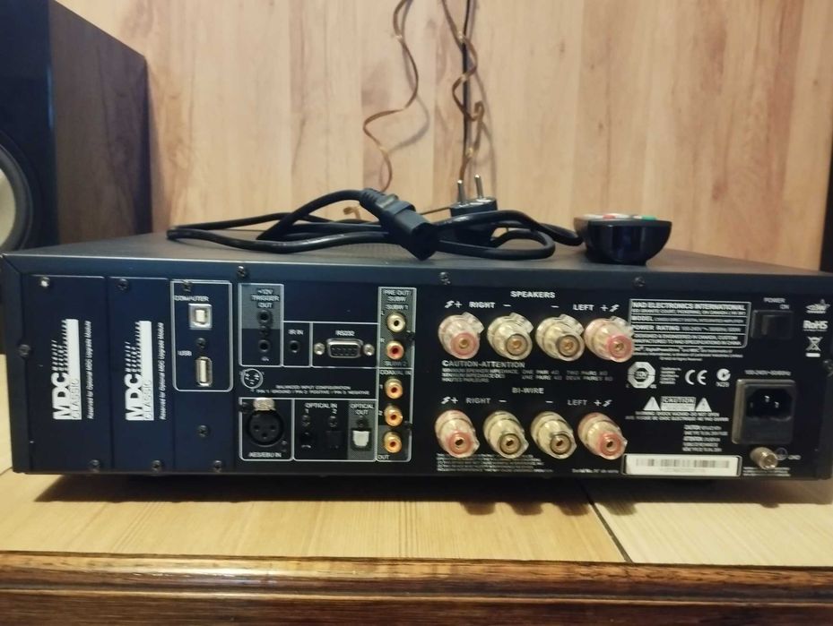 Wzmacniacz stereo NAD C390DD