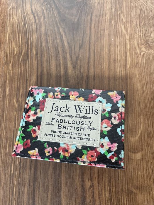 Etui na karty Jack Wiils