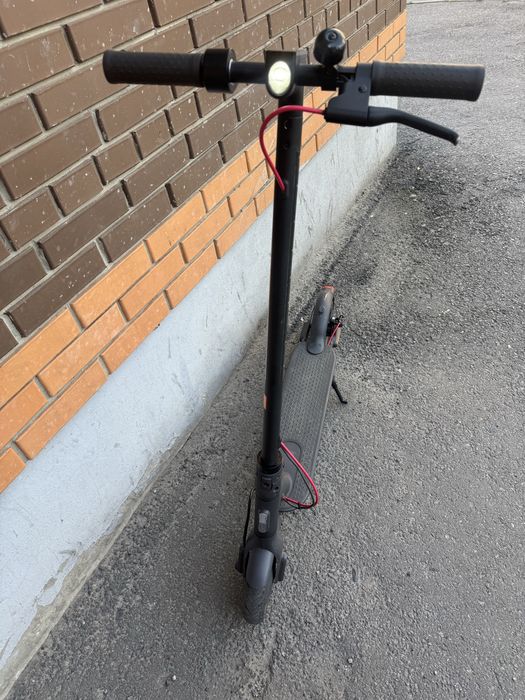 Електросамокат Хіаоті Mi Electric Scooter Pro 2
