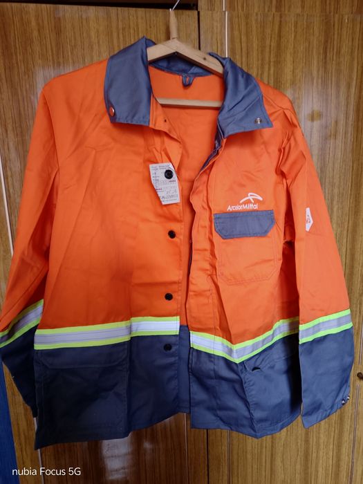 Спецодежда . Рабочий костюм.