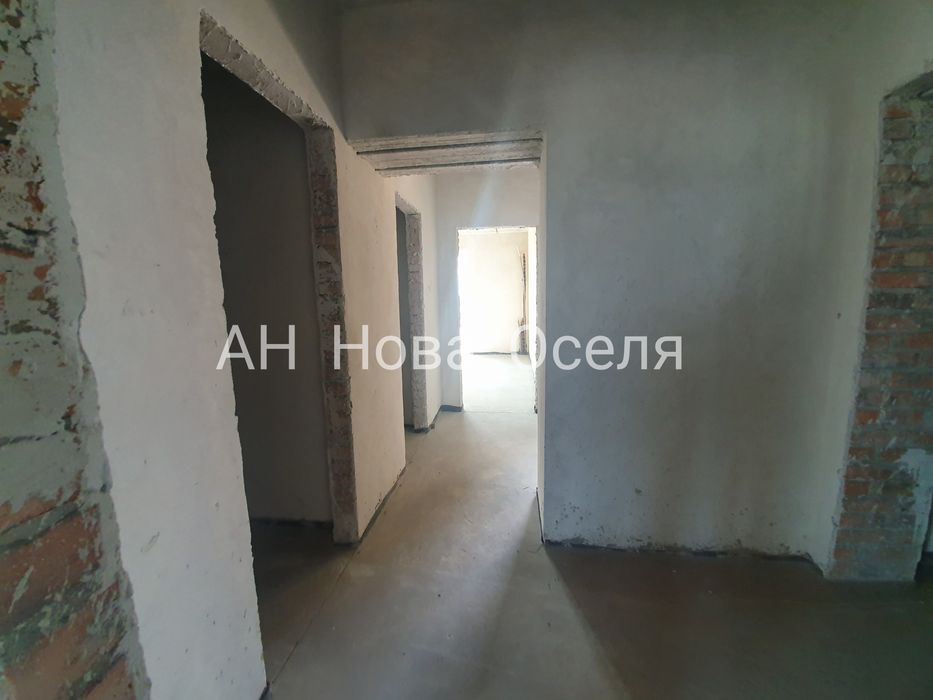 Квартира у новобудові з гарним краєвидом