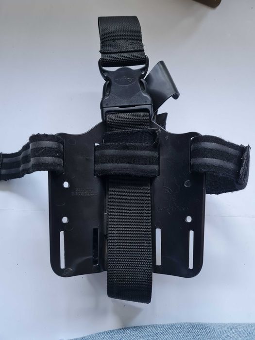 Kabura Safariland kydex 6360 - 832 penal udowy US Army lewa