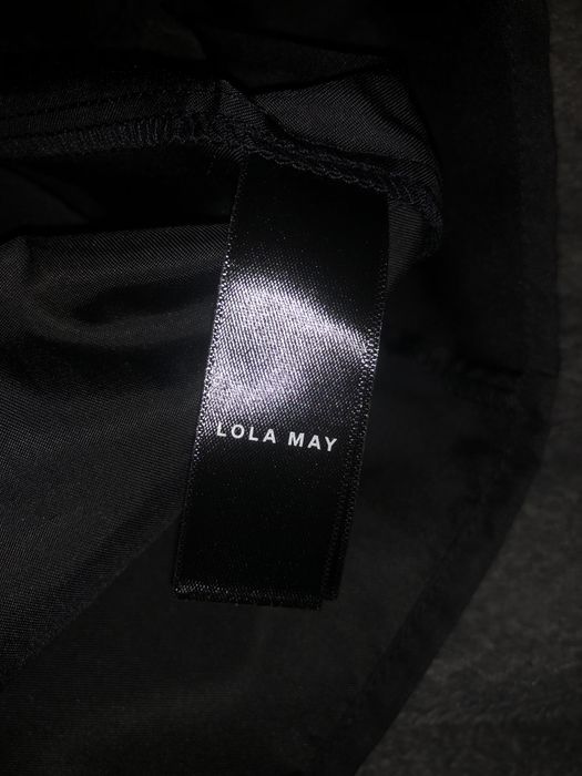 Sukienka na ramiączkach czarna lola may