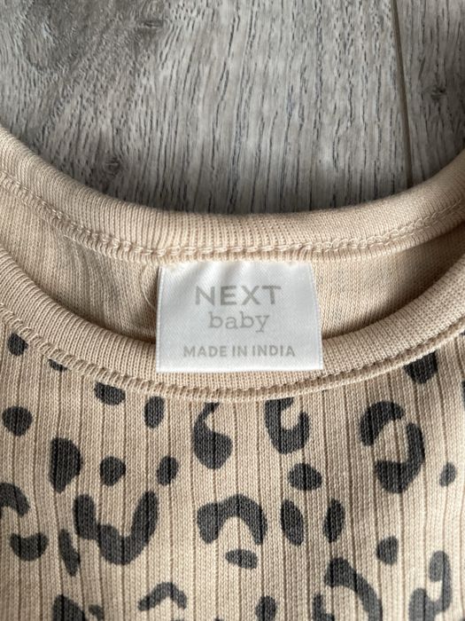 Продам сукню для дівчинки Next