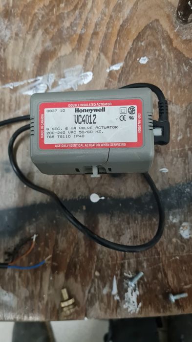 Zawór przełączający honeywell vc4012