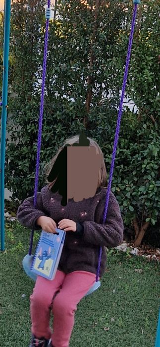 Baloiço jardim  em bom estado