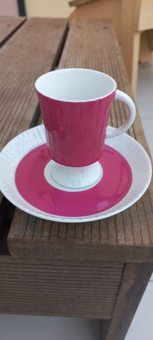 antigo serviço de café Vista Alegre, de estilo Art Déco, com marca Vista Alegre 1924/1947