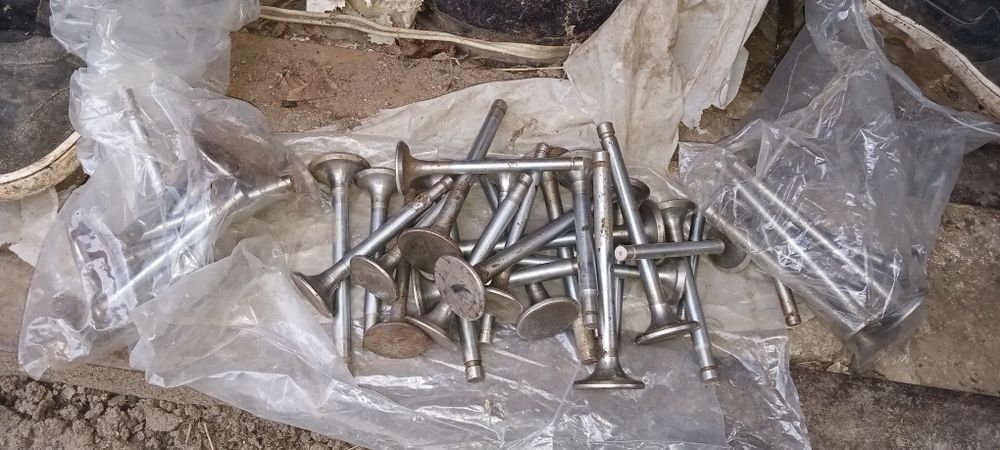 Продам запчастини