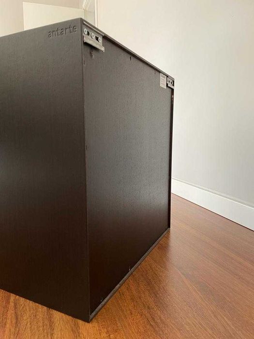 Móvel cubo, marca Antarte