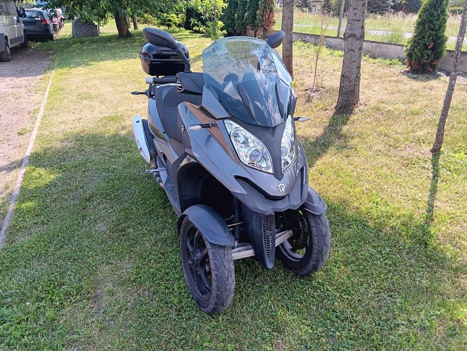 Skuter Quadro 350