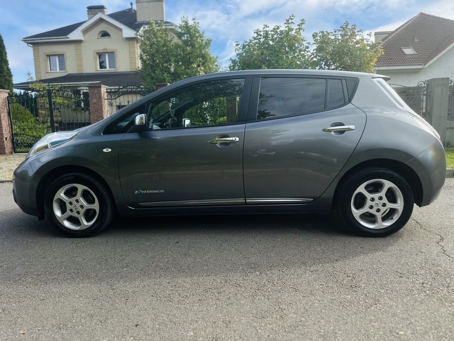 електромобіль Nissan Leaf чистого 2014  11/12