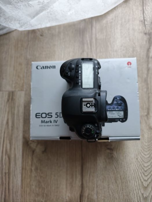Canon 5D Mark IV