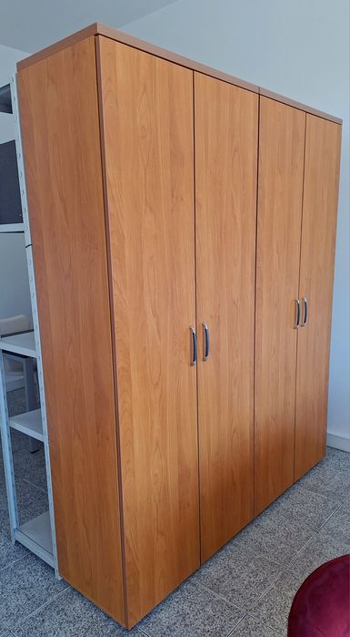 Armário de Escritório em Madeira