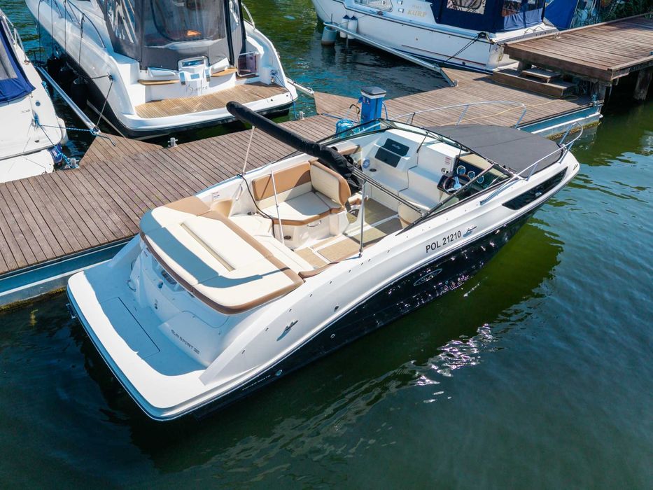 Sea Ray 230 SSE - 2018 r. -doskonały stan! Przyczepa