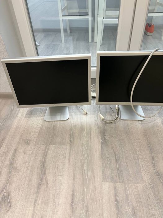 Монітор apple cinema display 23 , 27 дюймів