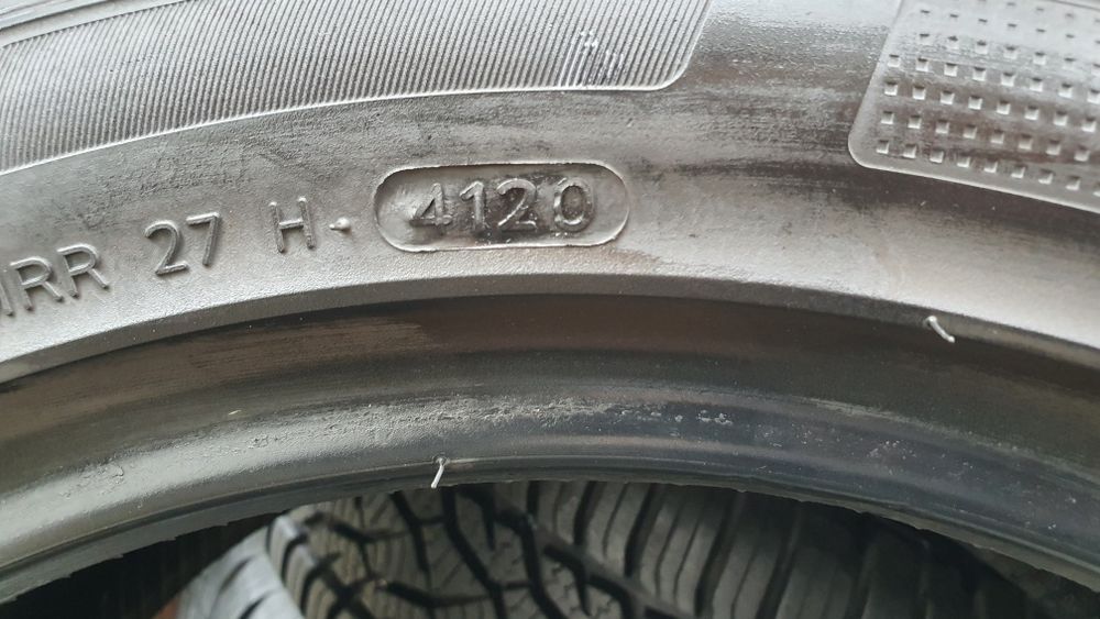 225/45 R17  2шт Hankook ( Хенкук) Авторезина, шини.