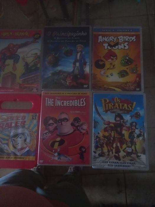 Dvd de varios desenhos